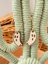 Load image into Gallery viewer, &quot;Boo&quot; Ghost Halloween Earrings(Small)